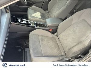 Volkswagen Golf *Style* 1.5 eTSI 130HP DSG MHEV @F - Image 4