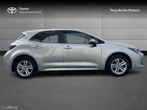 Toyota Corolla Hatchback 5dr Hybrid - Luna Edition - Image 3