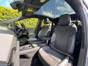 Volkswagen ID.5 PRO TECH 77KWH LONG RANGE ** BIG S - Image 2