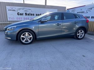 141 Volvo V40 1.6D Warranty - Image 3