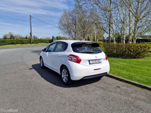 Peugeot 208 Diesel Automatic (NCT & TAXED)!!! - Image 4