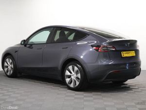 Tesla Model Y HATCHBACK - Image 4