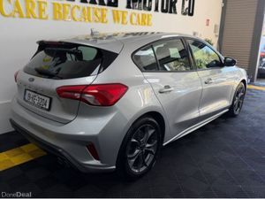 Ford Focus St-line 5DR 1.5tdci 125PS 6SPD - Image 4