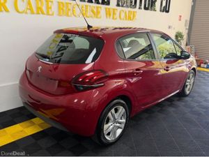 Peugeot 208 2018 208 1.2 Automatic 19, 000Km - Image 4