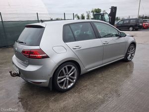 2017 Volkswagen Golf Trendline TDI. Light Damage - Image 3