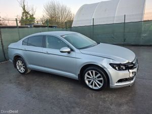 2018 Volkswagen Passat TDI Light Damage - Image 2