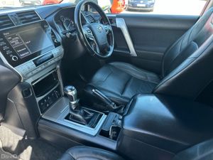 Toyota Land Cruiser LWB 2-SEATER COMMERCIAL - Image 3