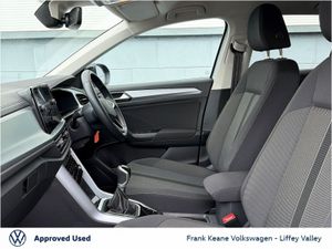 Volkswagen T-Roc LIFE 1.0 TSI 110HP *WINTER PACK* - Image 4