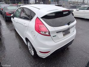 2014 Ford Fiesta Automatic - Image 4