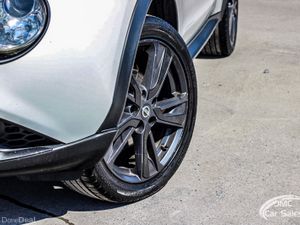 2016 NISSAN JUKE SV - Image 2