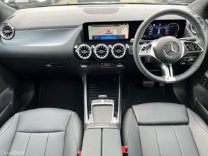 Mercedes-Benz GLA 200D Progressive Line Plus Compa - Image 4