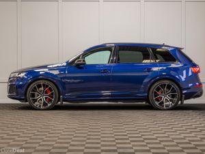 2023 Audi Q7 S-Line 60 TFSIe Competition - Image 3