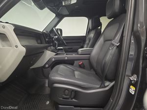 Land Rover Defender Diesel Estate X-Dynamic HSE - Image 4