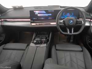 BMW i5 eDrive40 M Sport Saloon - Image 4