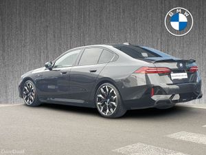BMW i5 eDrive40 M Sport Pro Saloon - Image 3