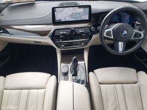 BMW 5-Series 520d M Sport Saloon - Image 4
