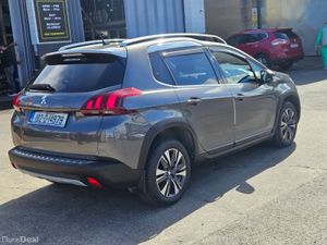 Peugeot 2008  1.6 HDI - Image 4