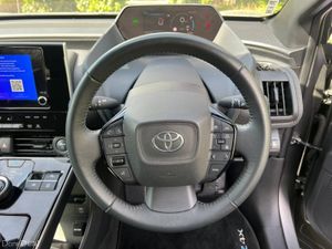Toyota bZ4X PURE 71KWH LONG RANGE // LOW MILEAGE / - Image 4