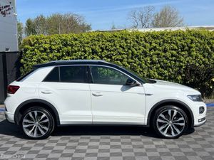 Volkswagen T-Roc R-LINE 2.0 TDI // APPLE CARPLAY/A - Image 2