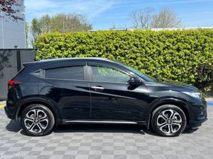 Honda Vezel 1.5 HYBRID // DIAMOND CUT ALLOYS // RE - Image 2