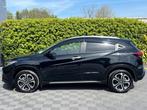 Honda Vezel 1.5 HYBRID // DIAMOND CUT ALLOYS // RE - Image 3