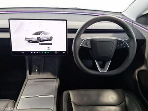 241 Tesla Model 3 RWD - Image 4