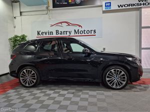 BMW iX1 30 M SPORT (PRO PACK) X-DRIVE AUTOMATIC ** - Image 4
