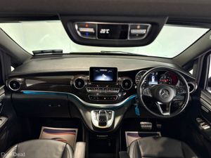 Mercedes-Benz V-Class 220 SPORT D AUTO LWB - Image 3