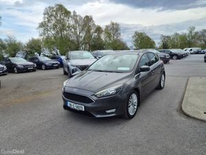 Ford Focus Zetec 5DR 1.5TD 95PS 6SPD 4DR - Image 4