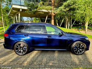 212 BMW X7 40D XDRIVE MSPORT ULTIMATE SPEC G07 - Image 2