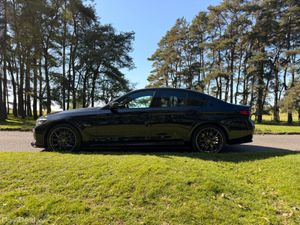 BMW 5-Series 2023 X Drive MSPORT - Image 4