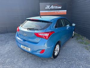 Hyundai i30 1.6 CRDI ACTIVE 110PS AUTO - Image 4
