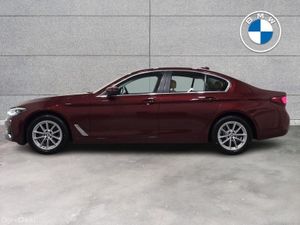 BMW 5-Series 520d SE Saloon - Image 4
