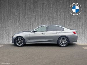 BMW 3-Series 330e Sport Saloon - Image 4
