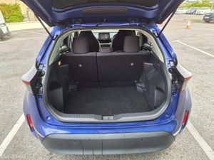 Toyota Yaris Cross 2022 1.5L Petrol Hybrid Auto - Image 4