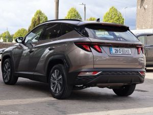 Hyundai Tucson 2WD Executive HEV Auto, Low Mileage - Image 4