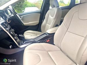 Volvo V40 T3 152hp Petrol Automatic, Full Leather, - Image 3