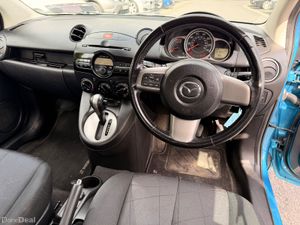 Mazda 2 2014 AUTOMATIC - Image 4