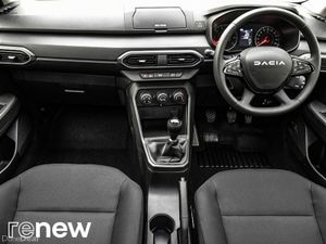 Dacia Sandero Essential TCe 90 5Sp NBI - Image 2