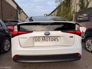 Toyota Prius 2021 self charging hybrid automatic - Image 3