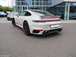 Porsche 911 Turbo - Image 2