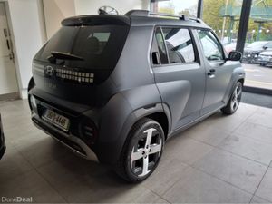 Hyundai INSTER ELEGANCE 49KWH - Demo - - Image 2