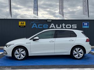 Volkswagen Golf E-TSI - SPORT - 1.5 PETROL HYBRID - Image 4