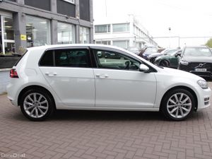 2017 VOLKSWAGEN GOLF TSI BLUEMOTION 5DR HATCHBACK - Image 3