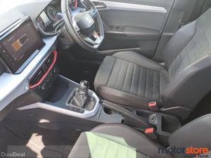 SEAT Arona 1.0TSI 110hp FR **HUGE SPEC / LOW MILEA - Image 4