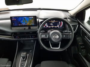 Nissan Qashqai 1.3 PET MILD HYBRID SV PREMIUM CVT - Image 3