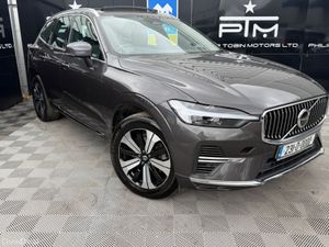 Volvo XC60 2.0 Recharge Core T6 350HP AWD Pan Roof - Image 3