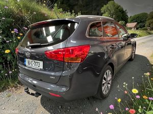 2016 Kia Ceed .6 EX DCT - Image 2