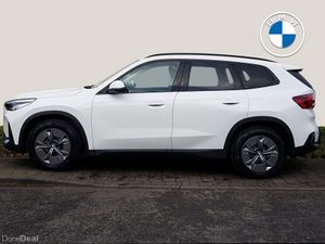 BMW iX1 iX1 eDrive20 Sport - Image 3
