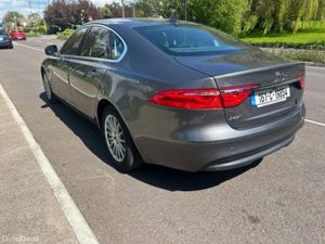 Jaguar XF 2.0 D PRESTIGE 4DR AUTO 163PS - Image 2